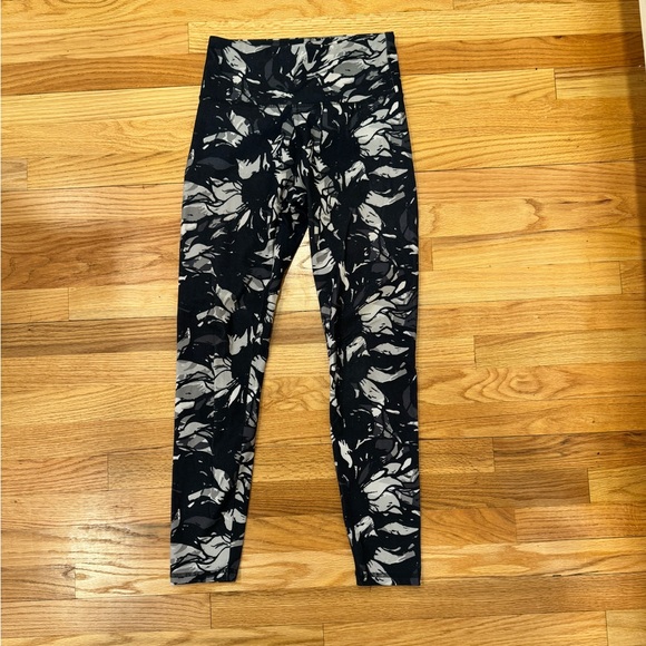 Balance Collection Black/Grey High Rise Workout Leggings - Picture 2 of 6